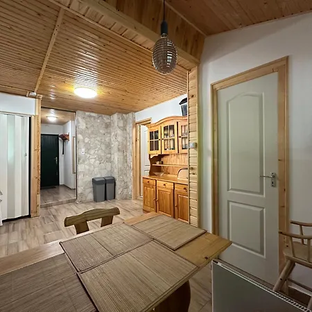 Faház - A Tiszánál *