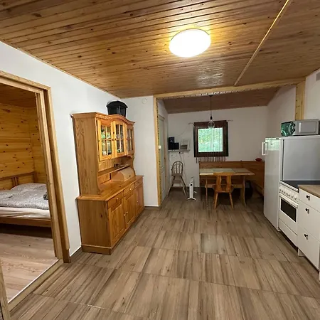 Fahaz - Nyaralo A Tiszanal Feriehus *